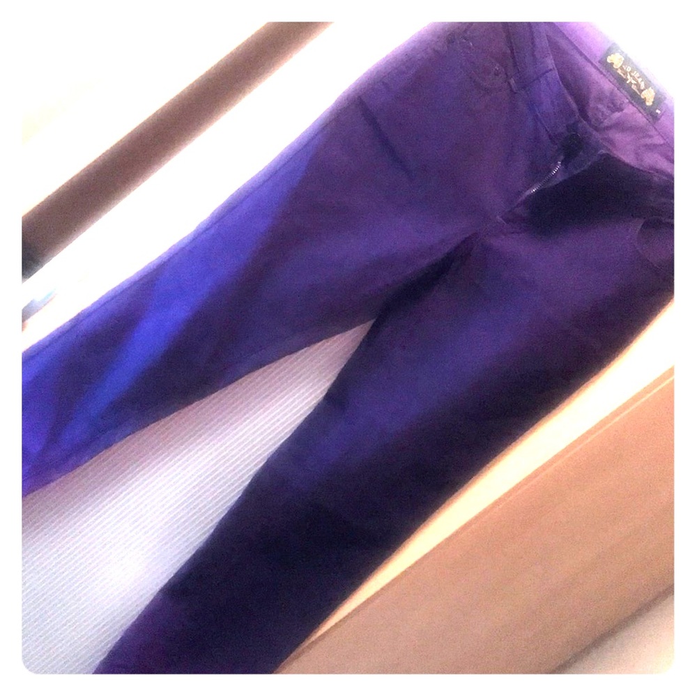VO Jeans- Brand New.. Never Worn